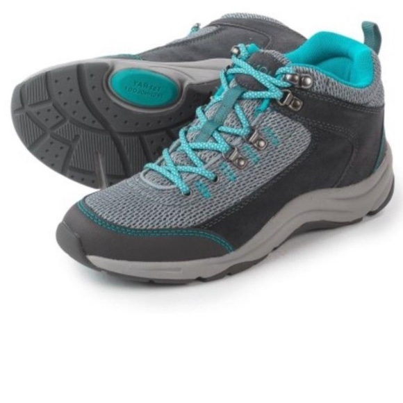 vionic hiking